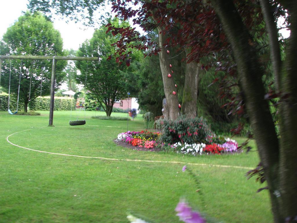 Urlaubsdomizil Im Gruenen Apartment Westerstede Ngoại thất bức ảnh